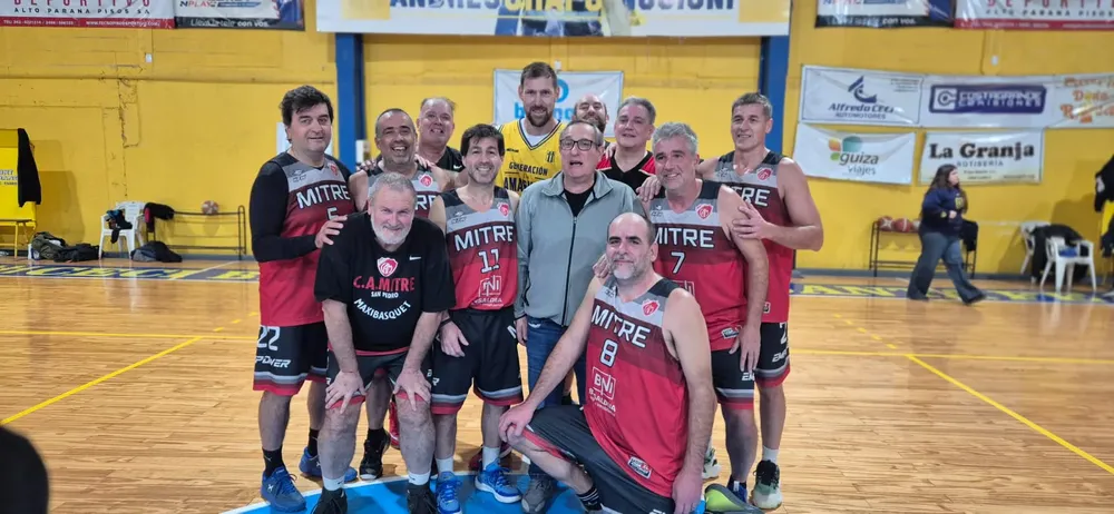 Maxibasquet Mitre con Nocioni 2