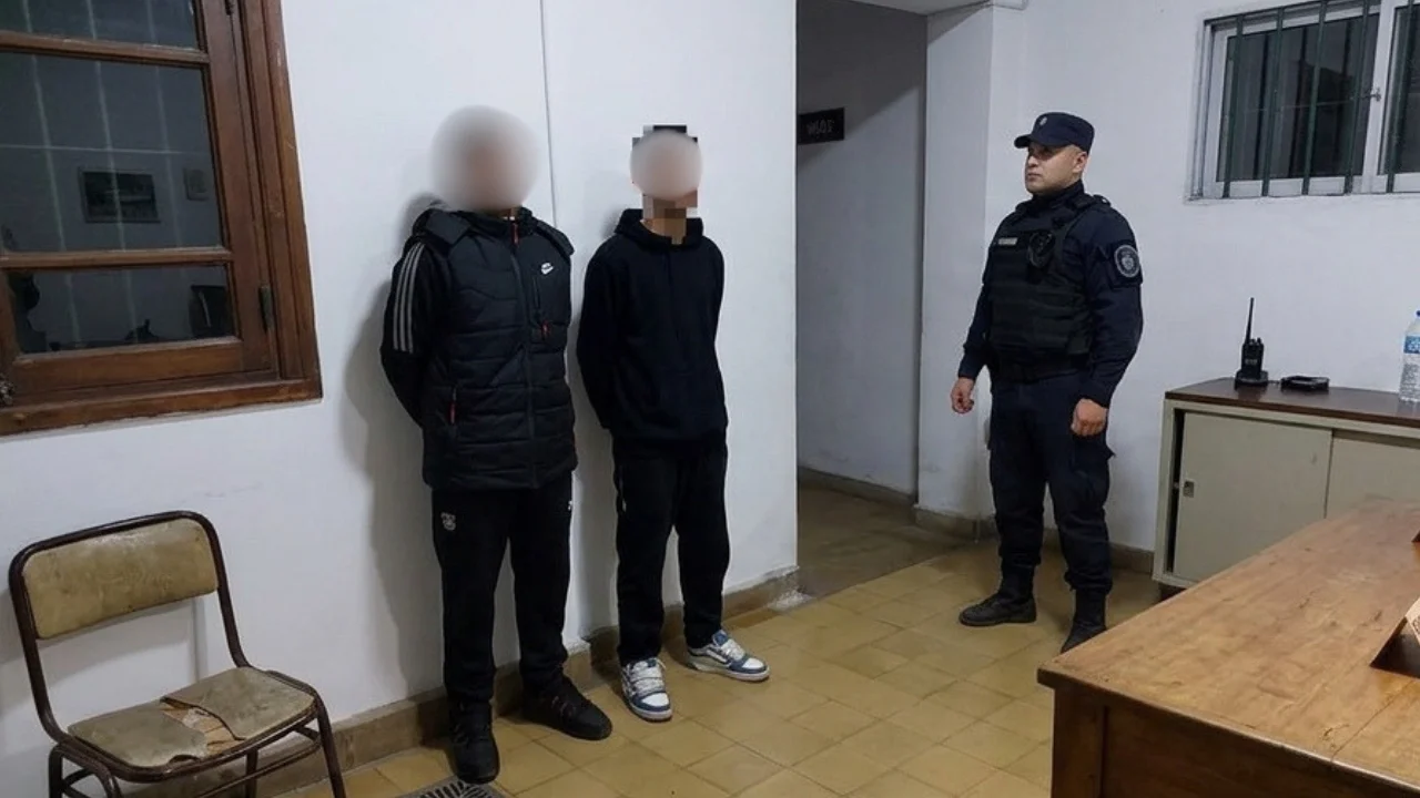 Detenidos cuchillos (2)