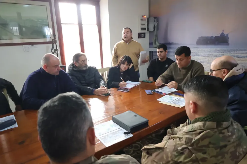 Reunión seguridad otro más
