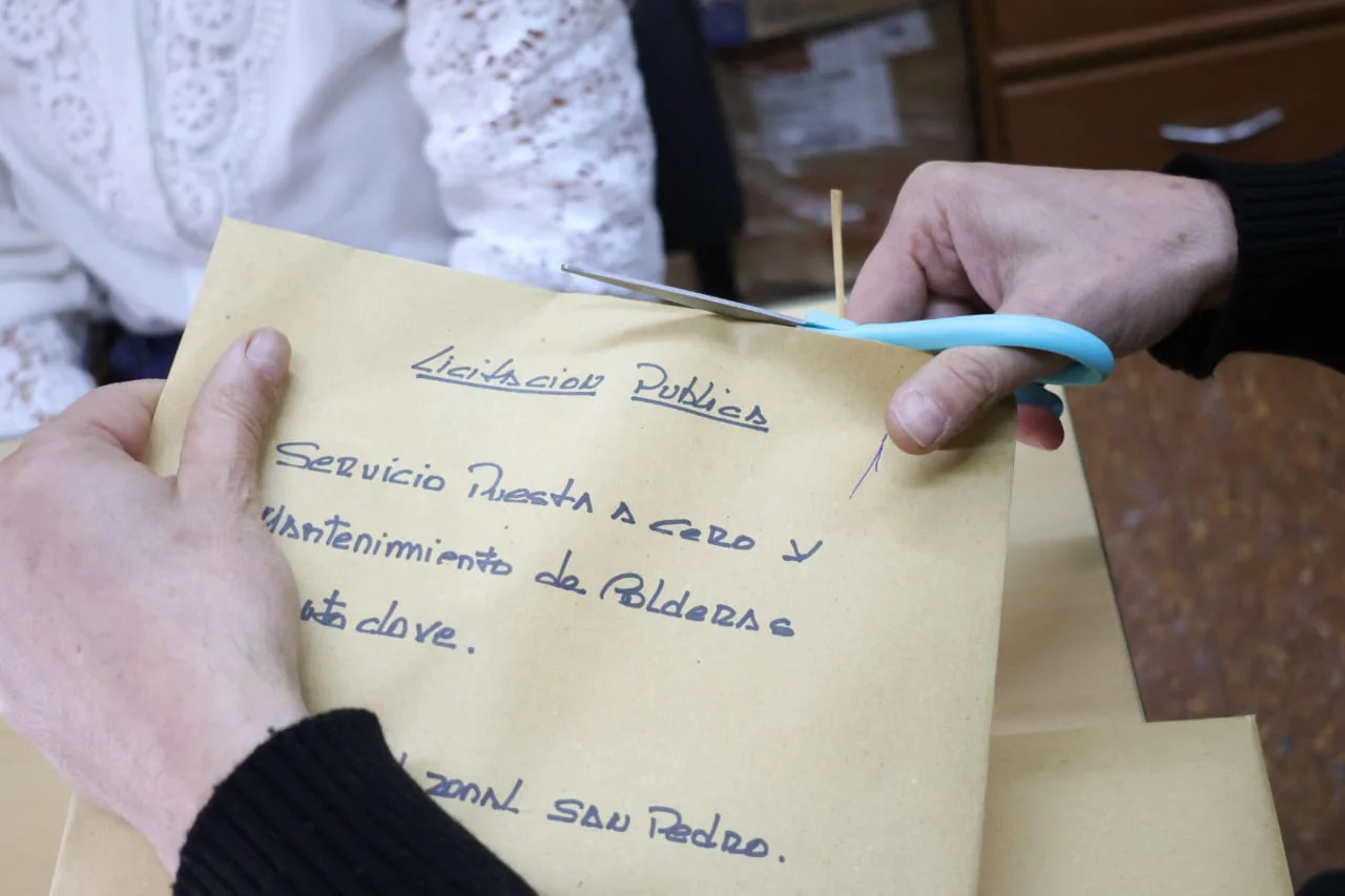 Licitación pública otro