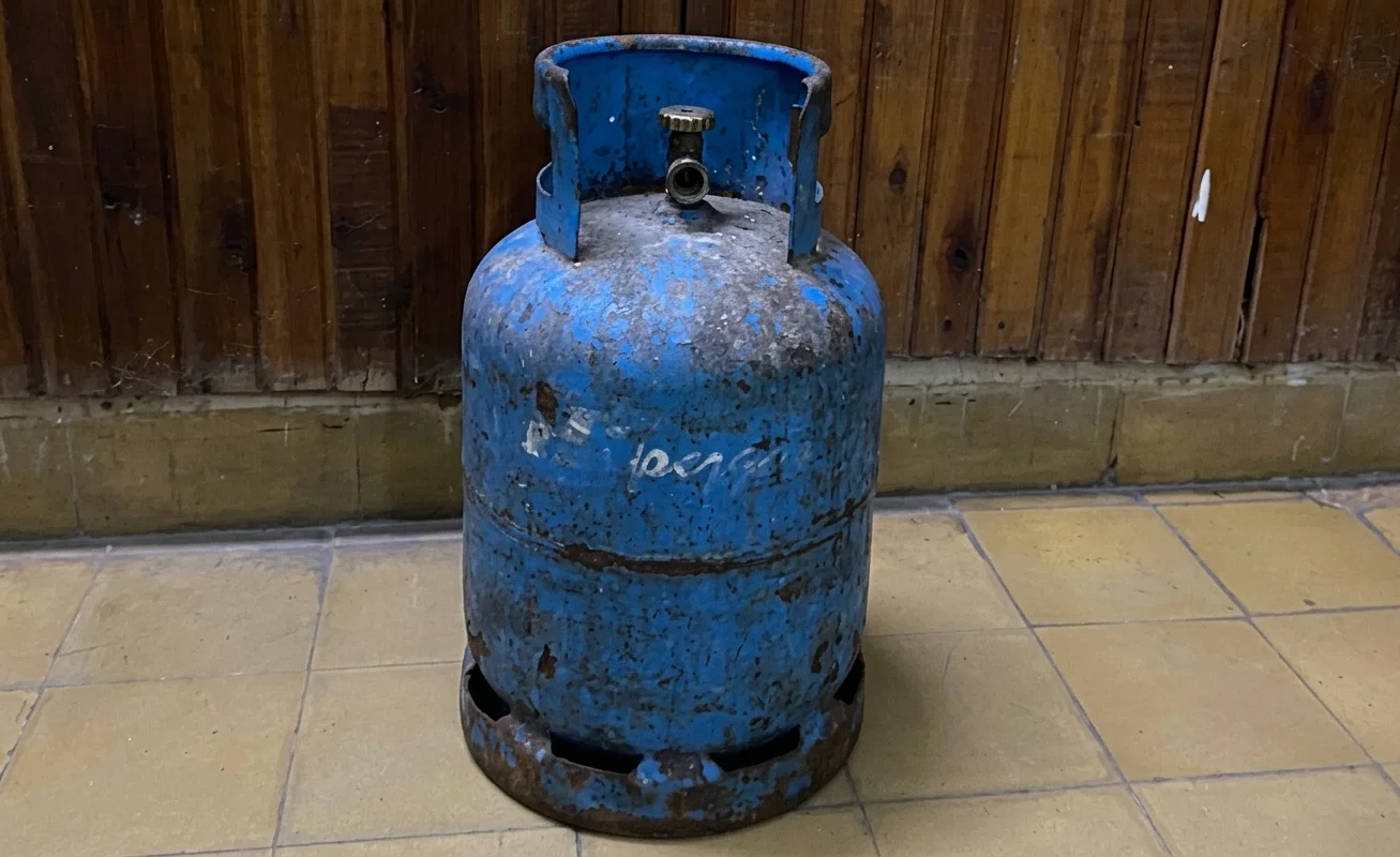 Garrafa robada otro más azul